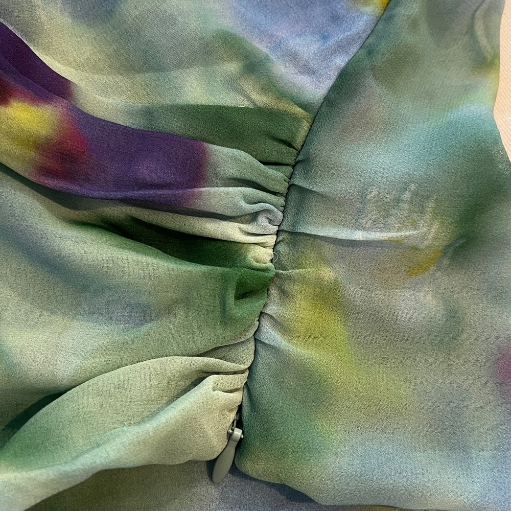 Zara Multicolor Sleeveless Blouse. V-Neck with Bow Tie Neckline
Tie-Dye
Sz SM - Picture 14 of 16